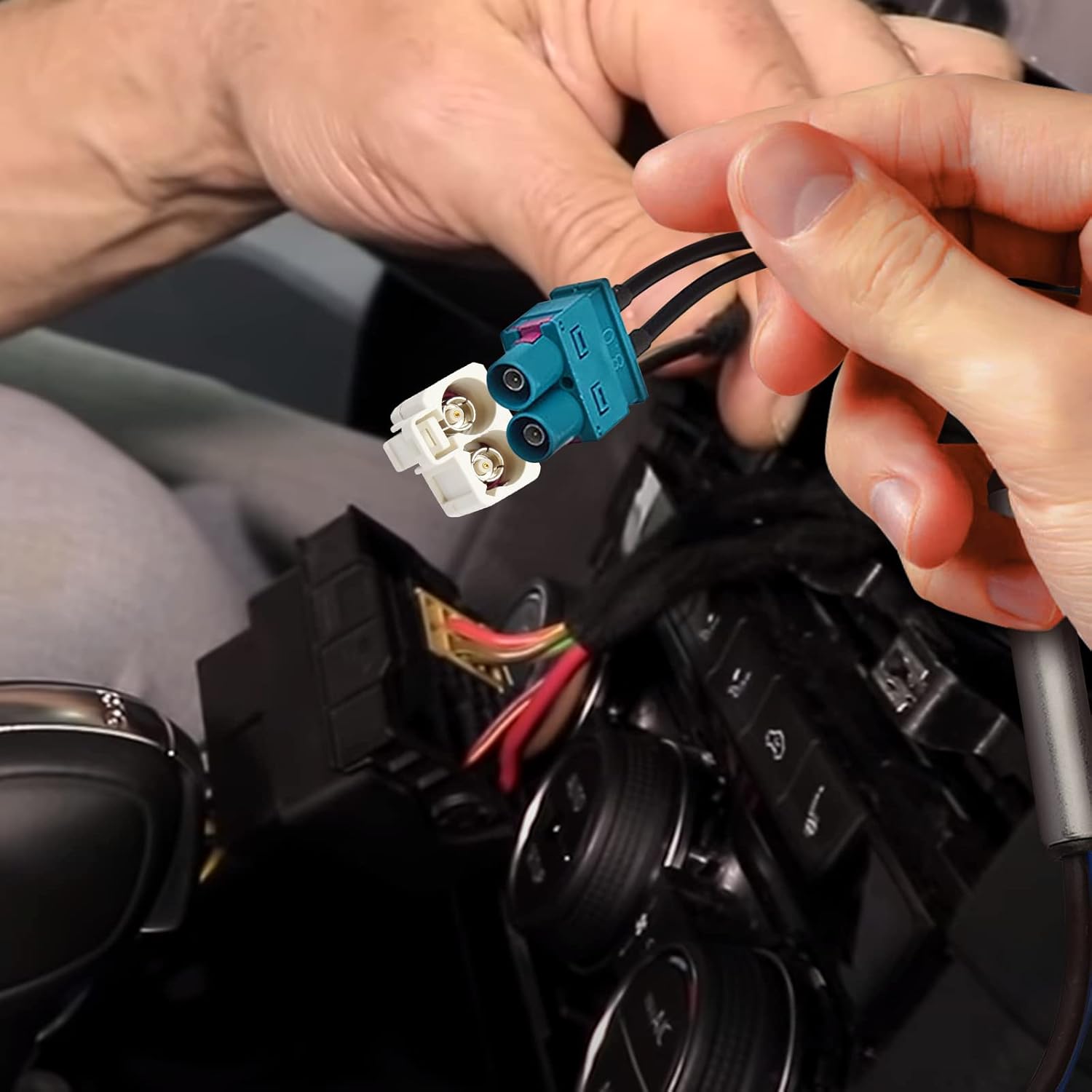 Detailed view of the dual Fakra Z connectors (universal water blue) and the standard Motorola DIN male plug for seamless plug-and-play fit