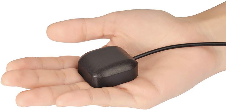 Close-up of the waterproof housing and high-quality Fakra C interface